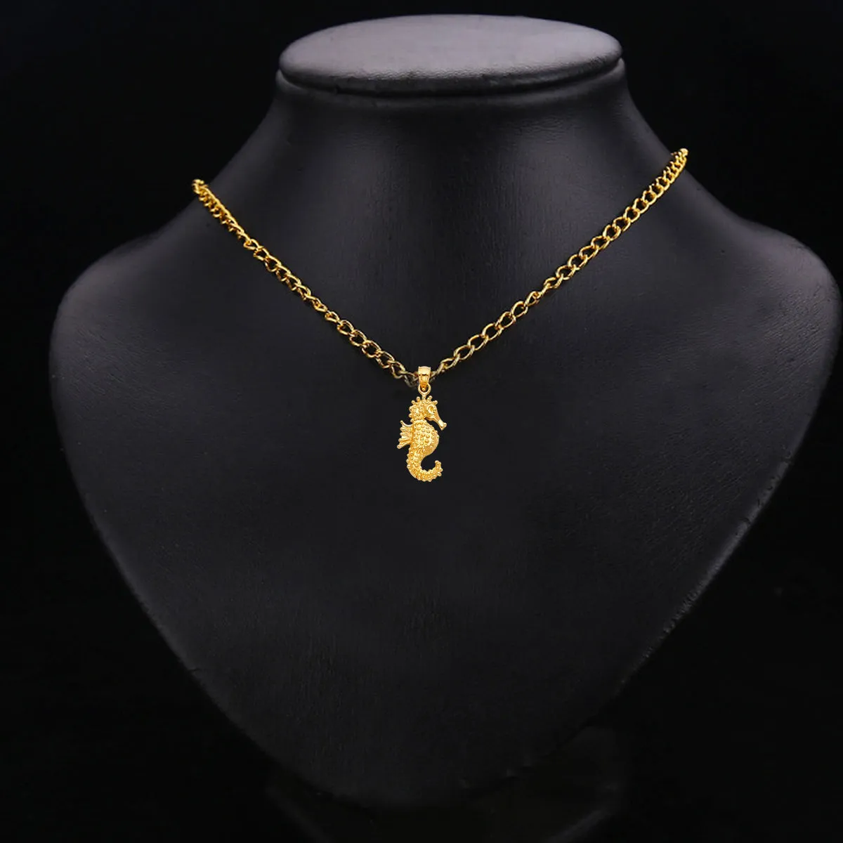 14K Yellow Gold Sea Horse Pendant