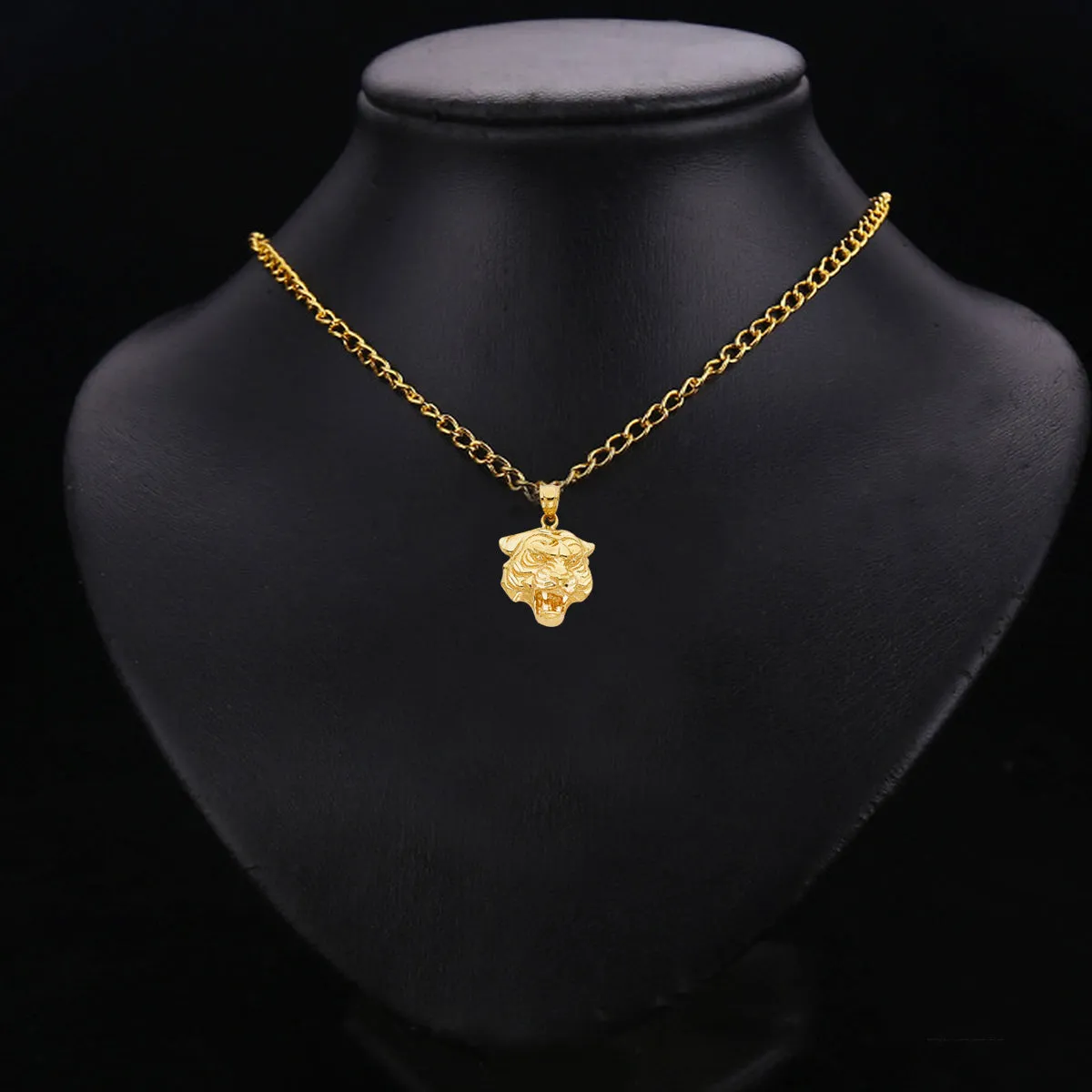 14K Yellow Gold Tiger Pendant