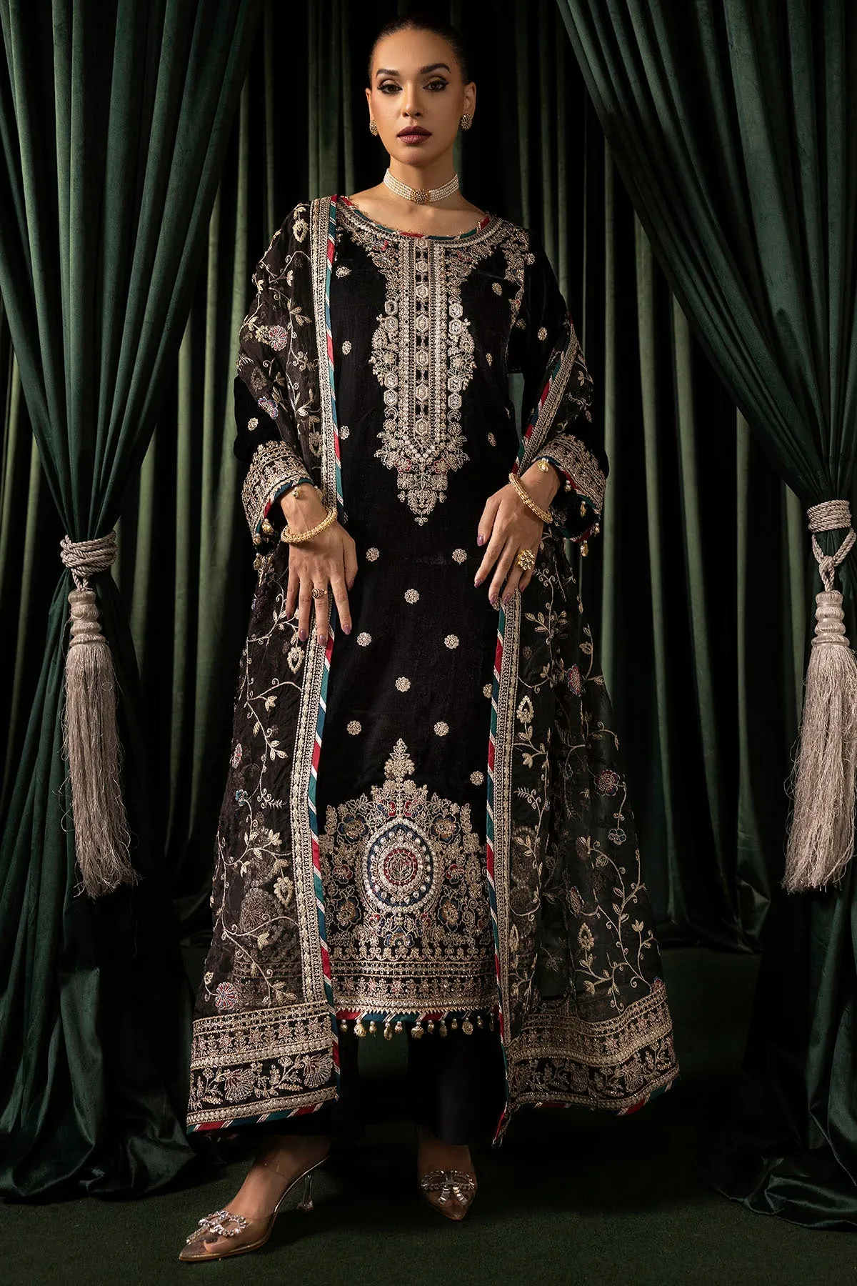 5098-FARZEEN EMBROIDERED VELVET UNSTITCHED