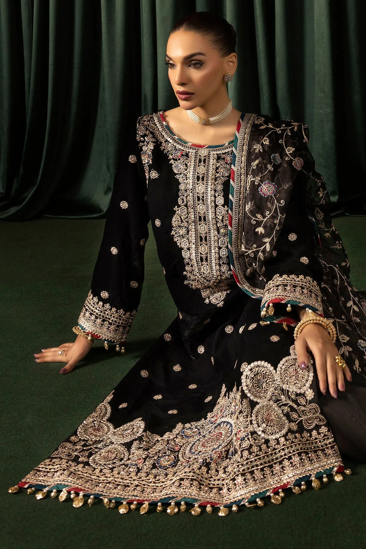 5098-FARZEEN EMBROIDERED VELVET UNSTITCHED