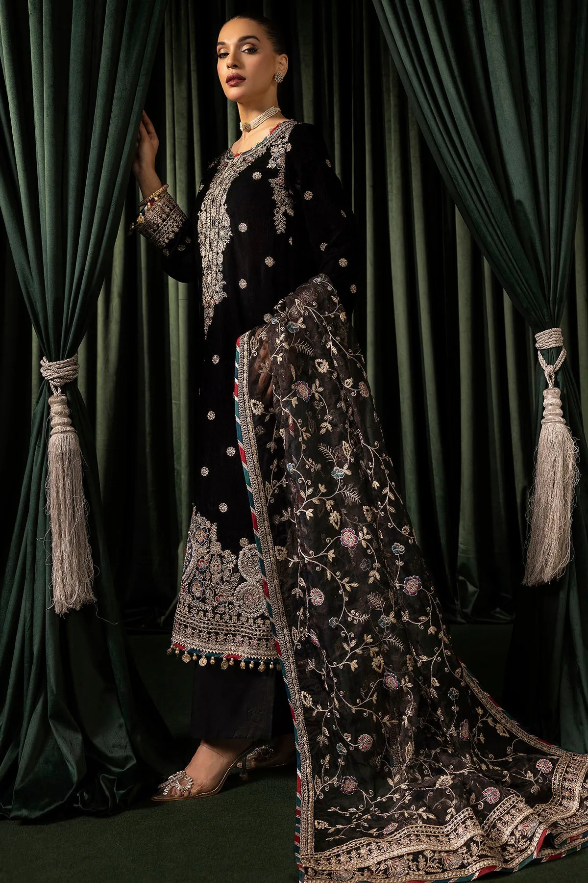 5098-FARZEEN EMBROIDERED VELVET UNSTITCHED