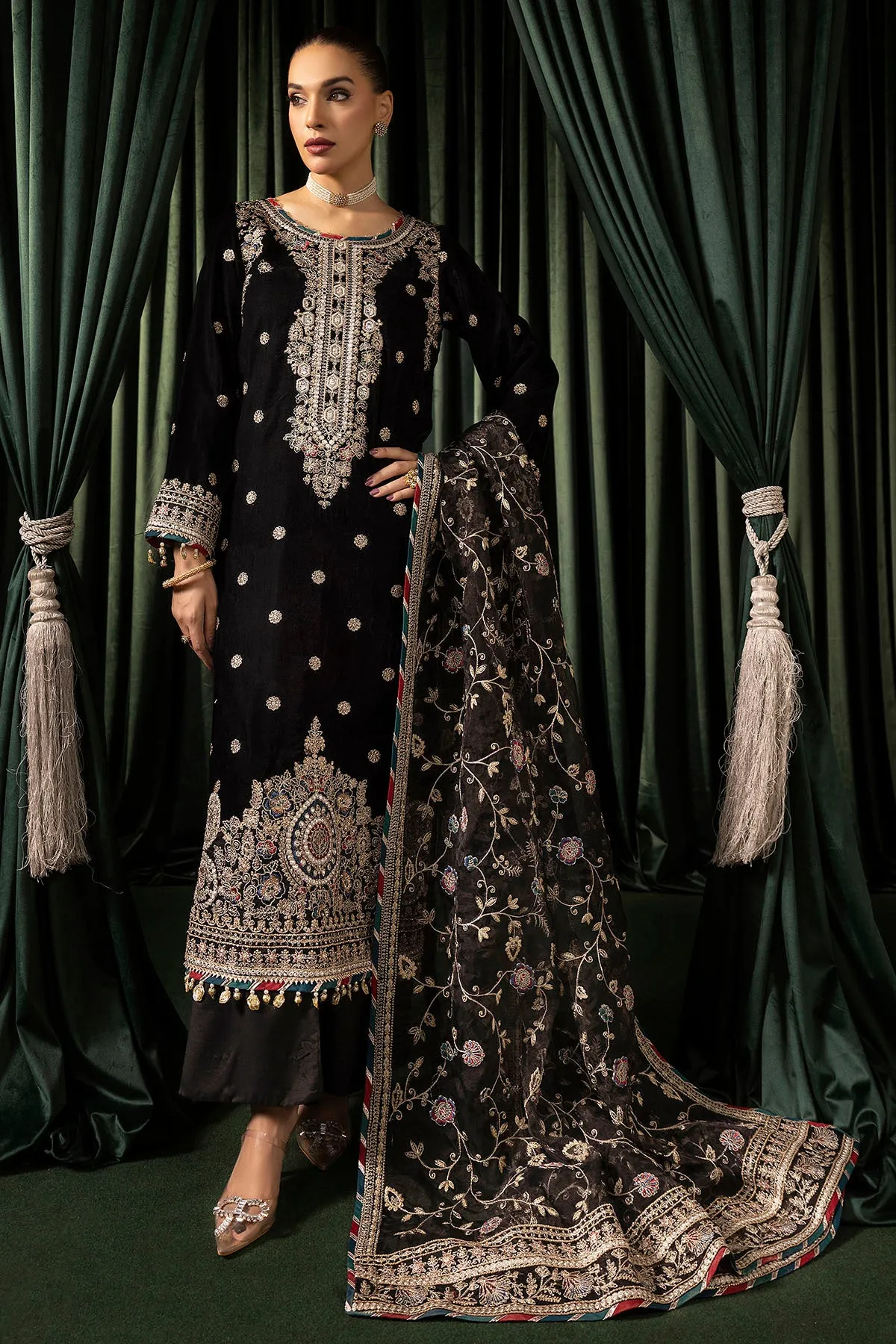 5098-FARZEEN EMBROIDERED VELVET UNSTITCHED
