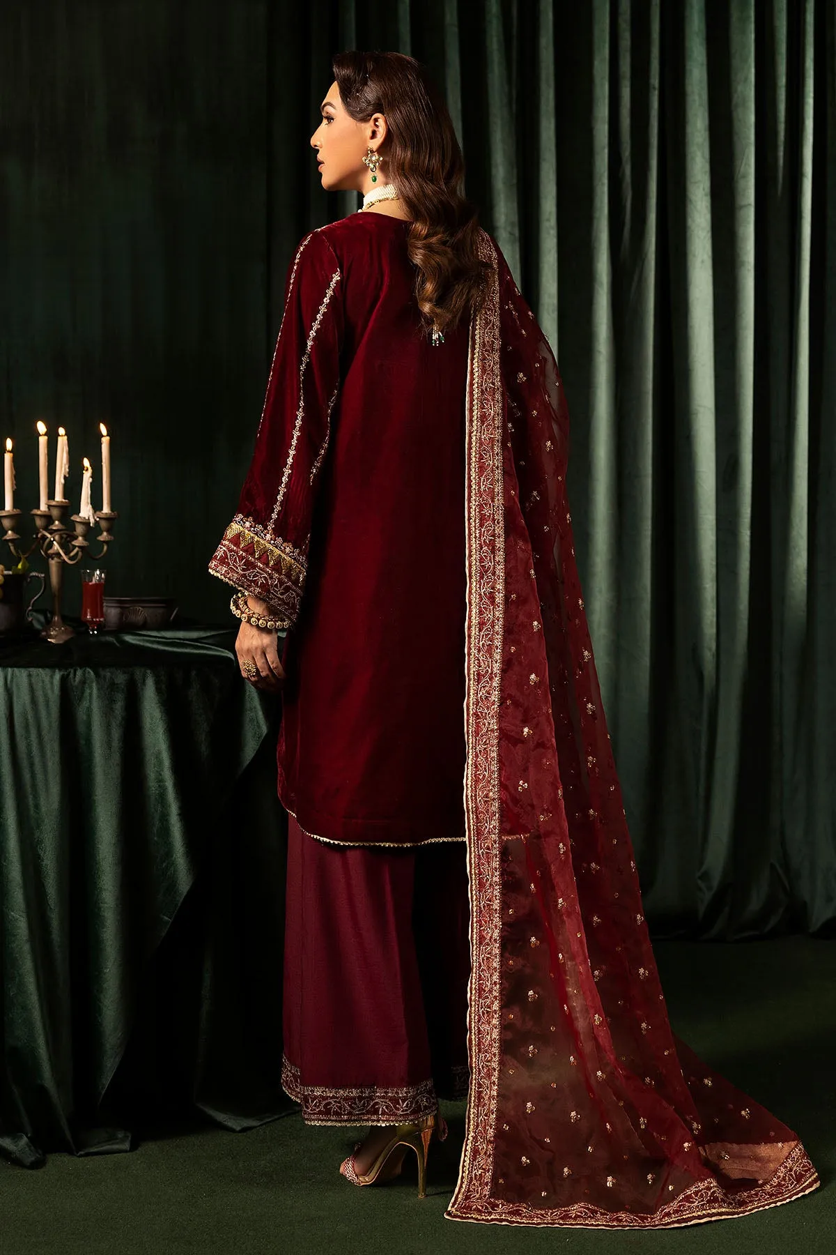 5099-SANDAL EMBROIDERED VELVET UNSTITCHED