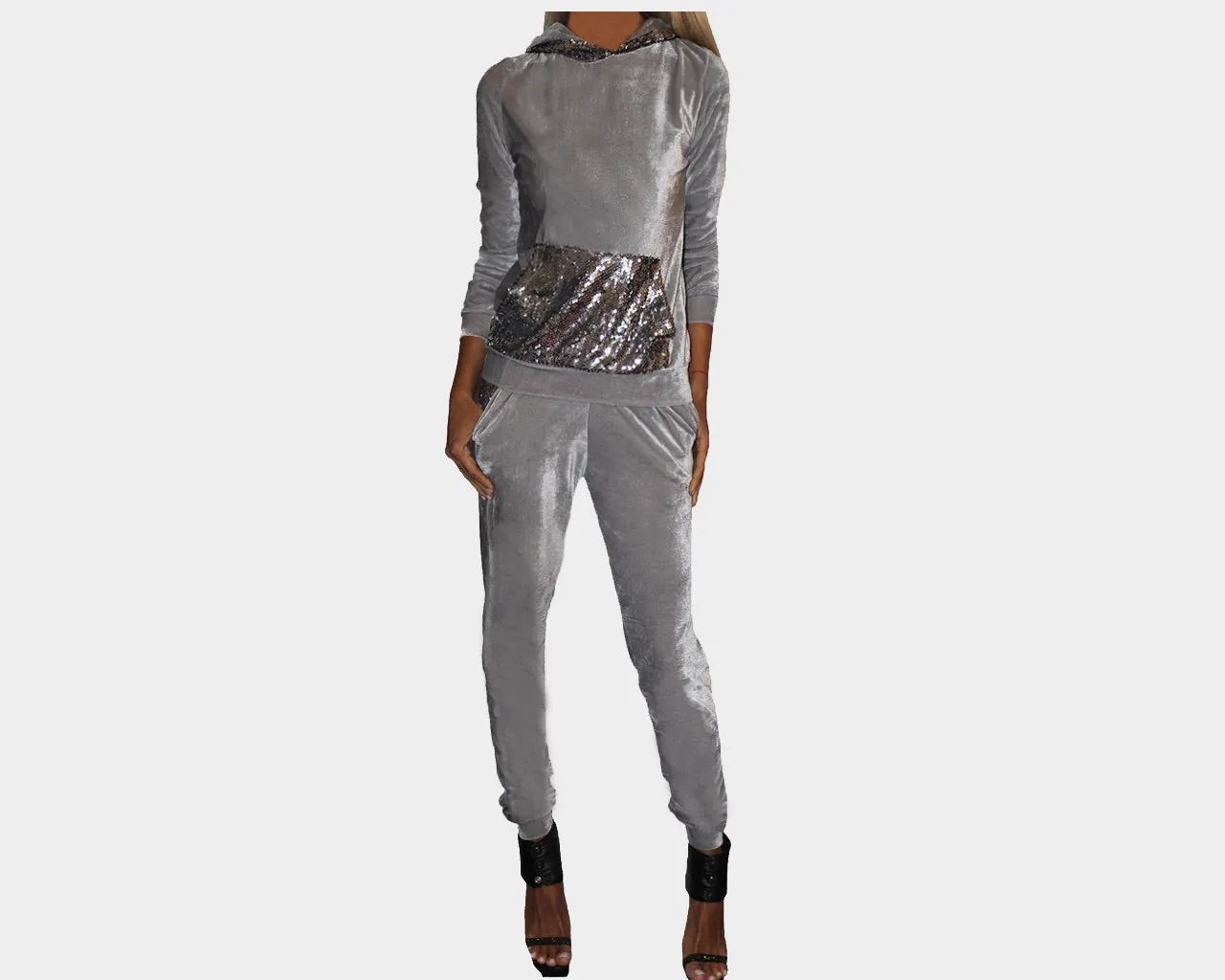 83 Moonlight Kiss Pale Gray Jog Suit - The St. Tropez
