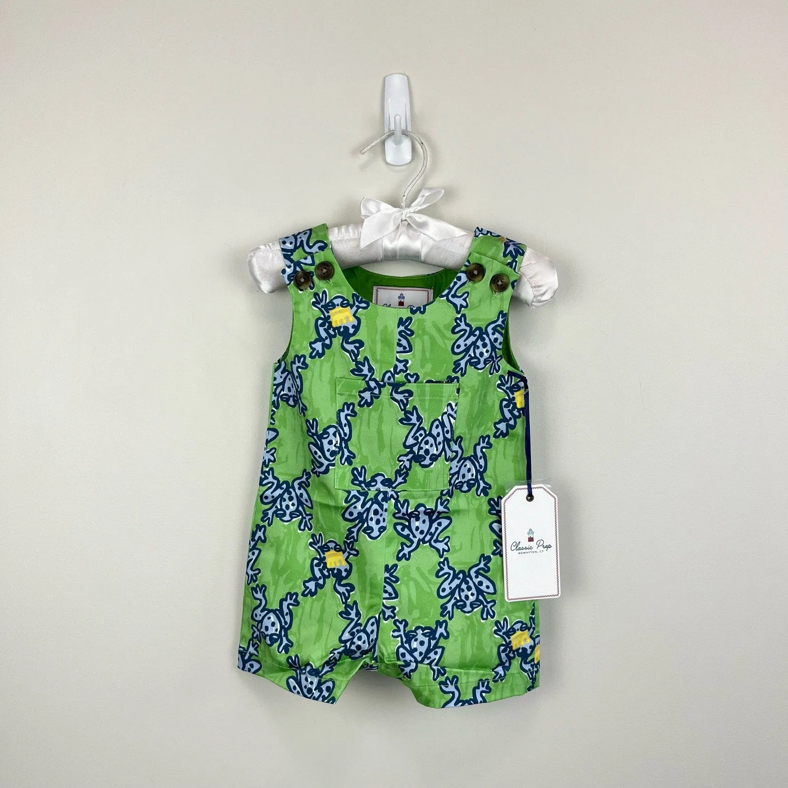 Classic Prep Childrenswear James Shortall Frog Price Green 3-6 Months NWT