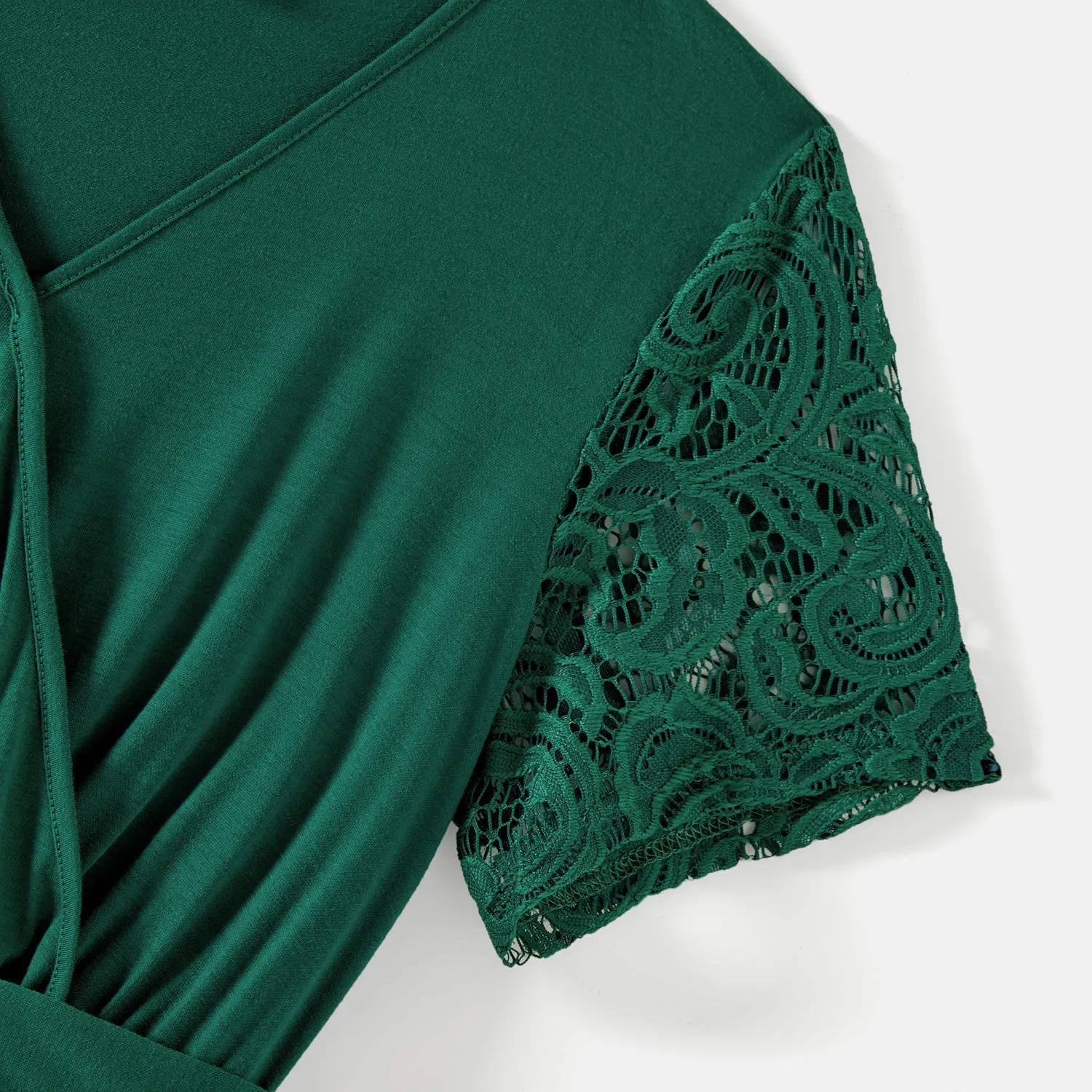 Family Matching Green Lace Spliced Dresses and Short-sleeve Colorblock Polo Shirts Sets