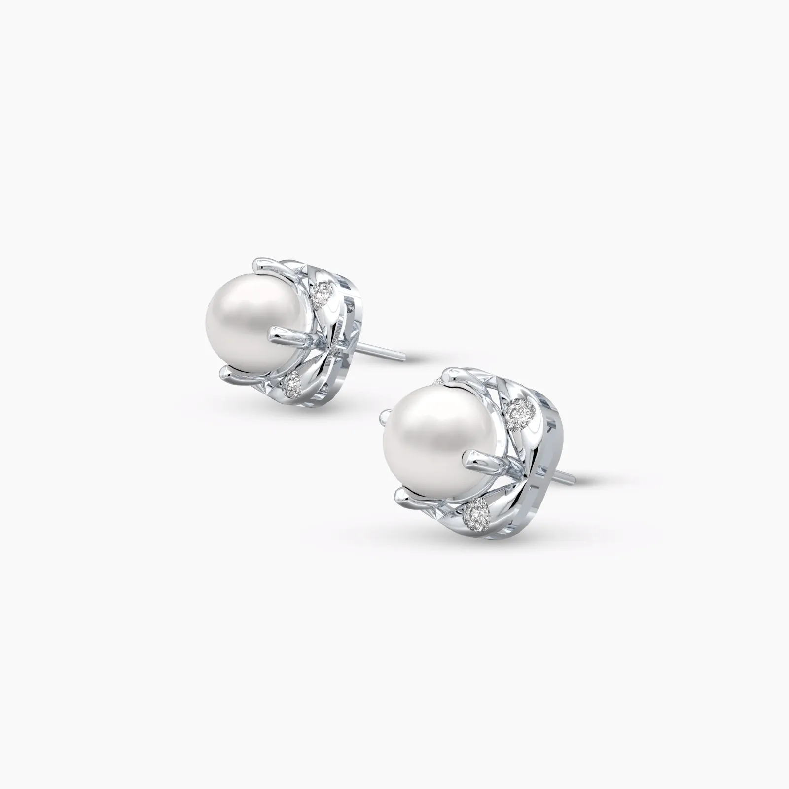 Golden Glow Pearls with Diamonds