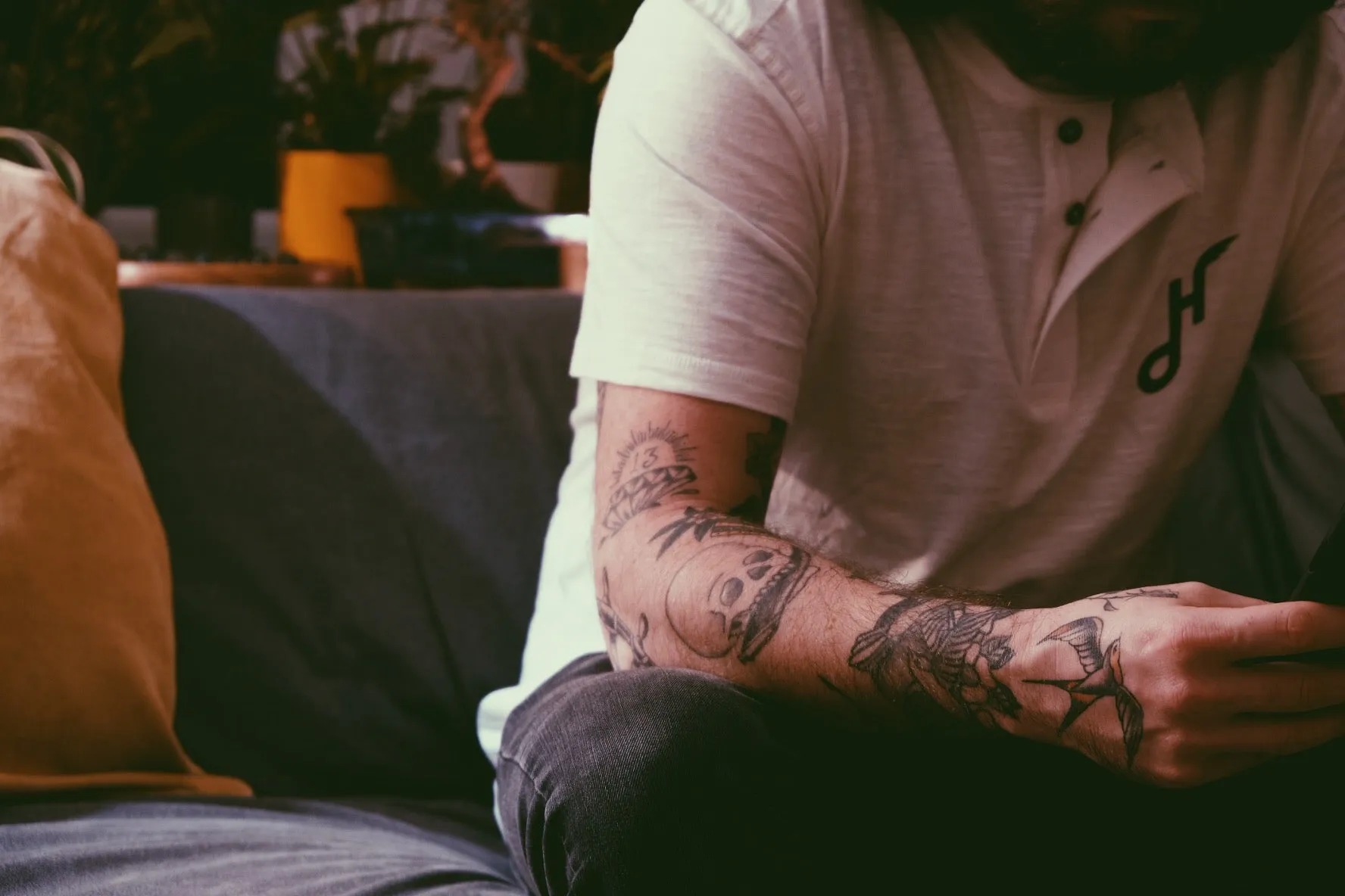 Hoy Downtown Short Sleeve Henley T-Shirt - White - Last Two
