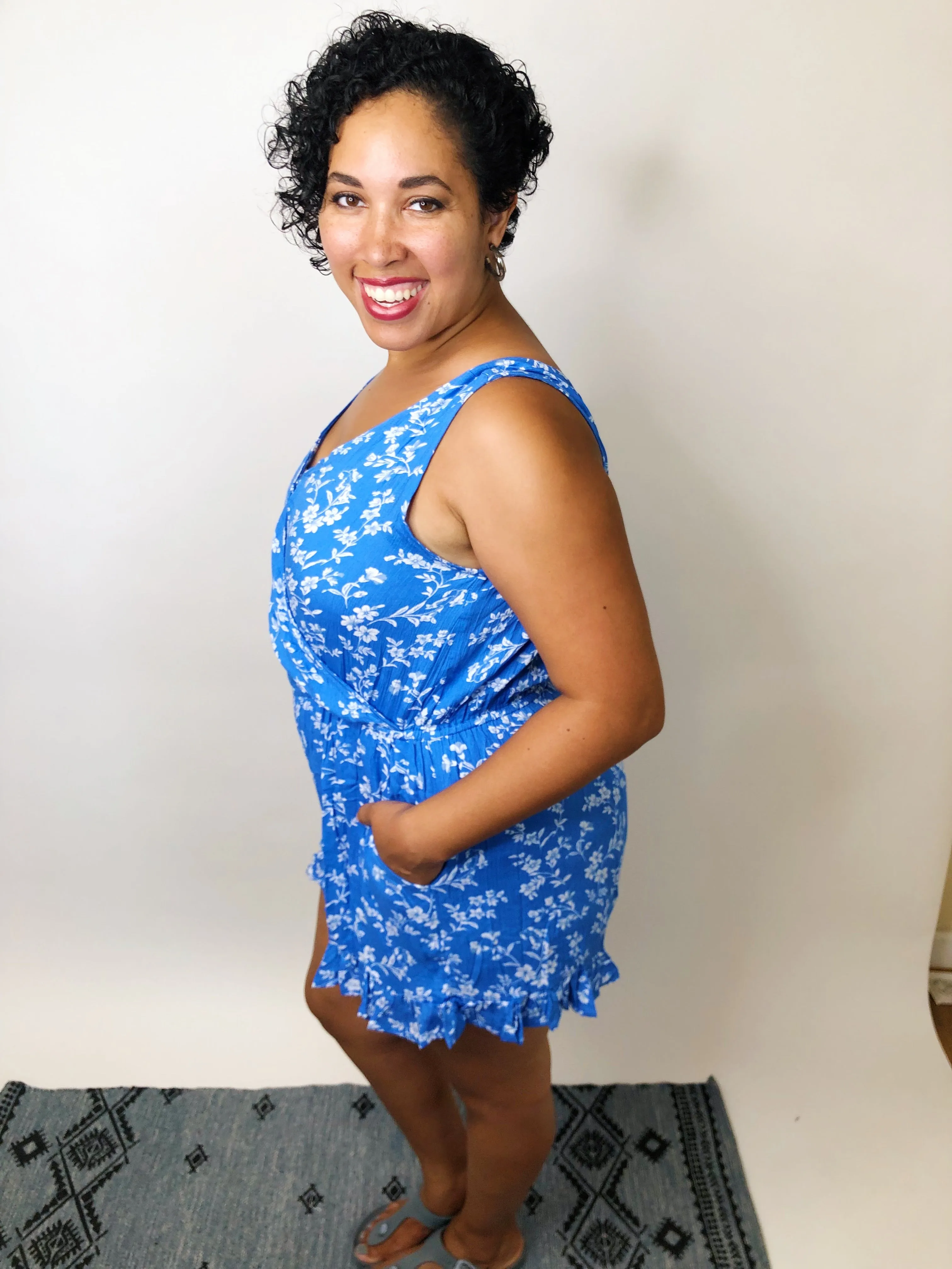 #K521 Blue Sky Of White Flowers Romper