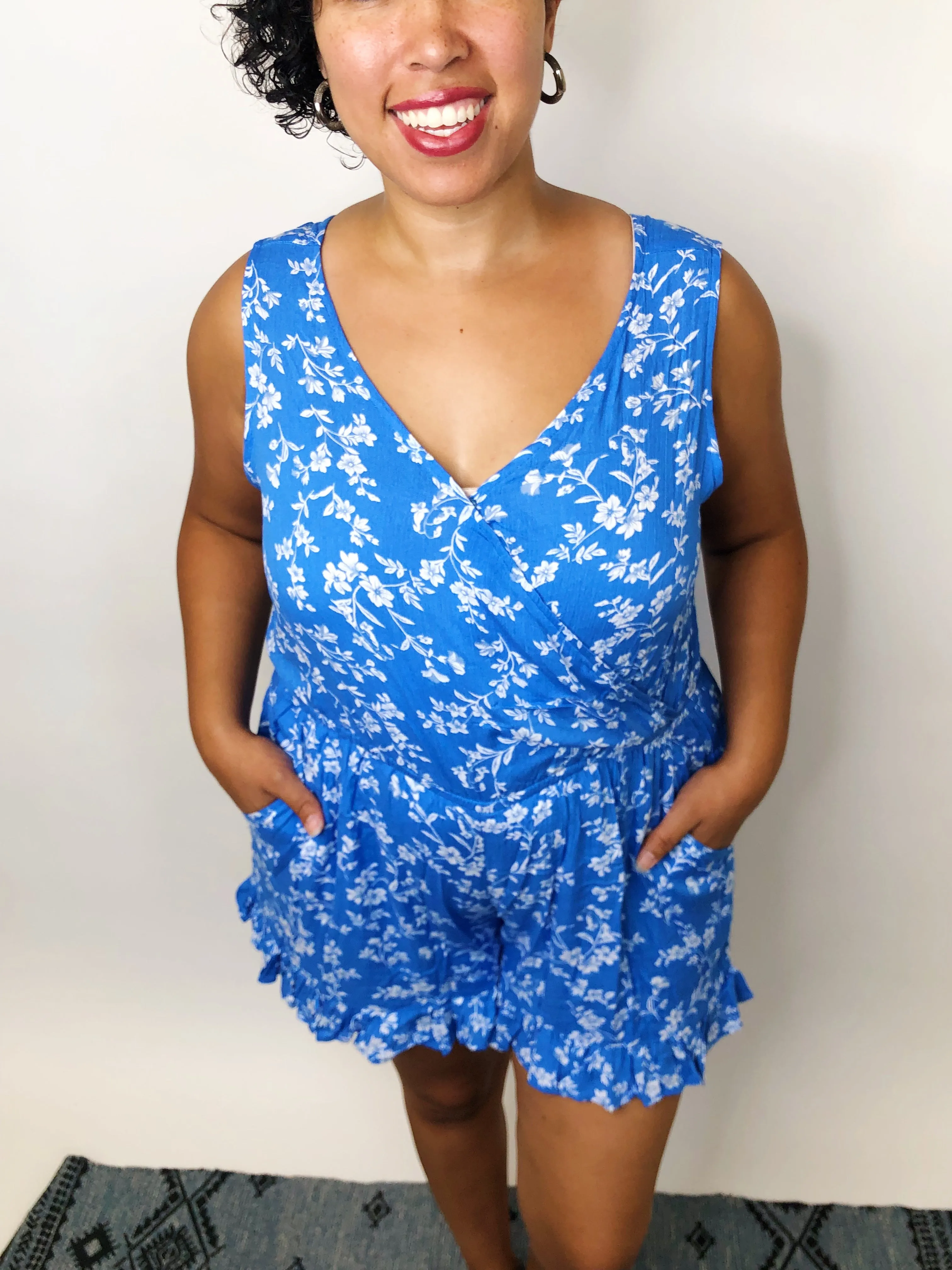 #K521 Blue Sky Of White Flowers Romper