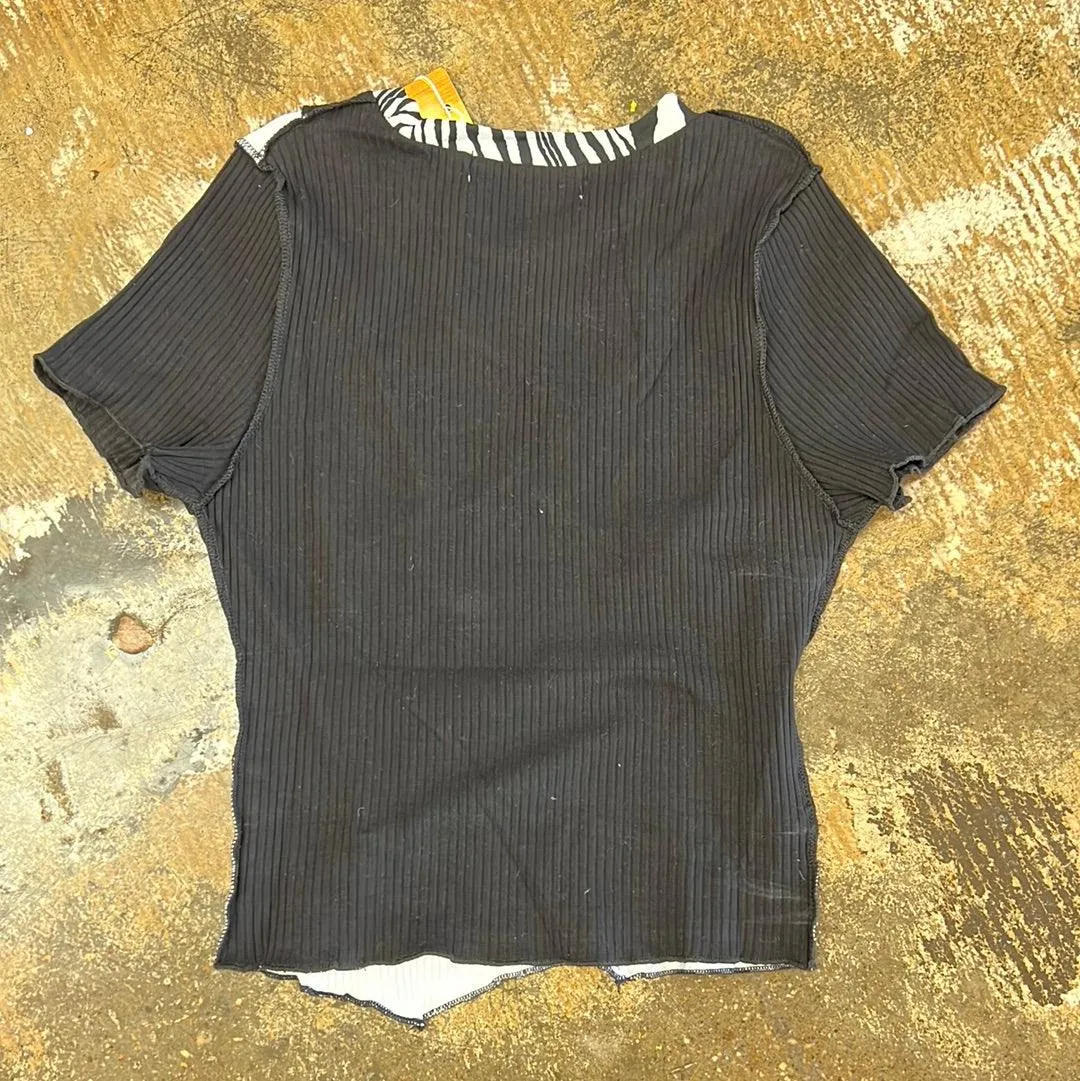 Lizette Blouse LC A3532 Zebra and Serpentine