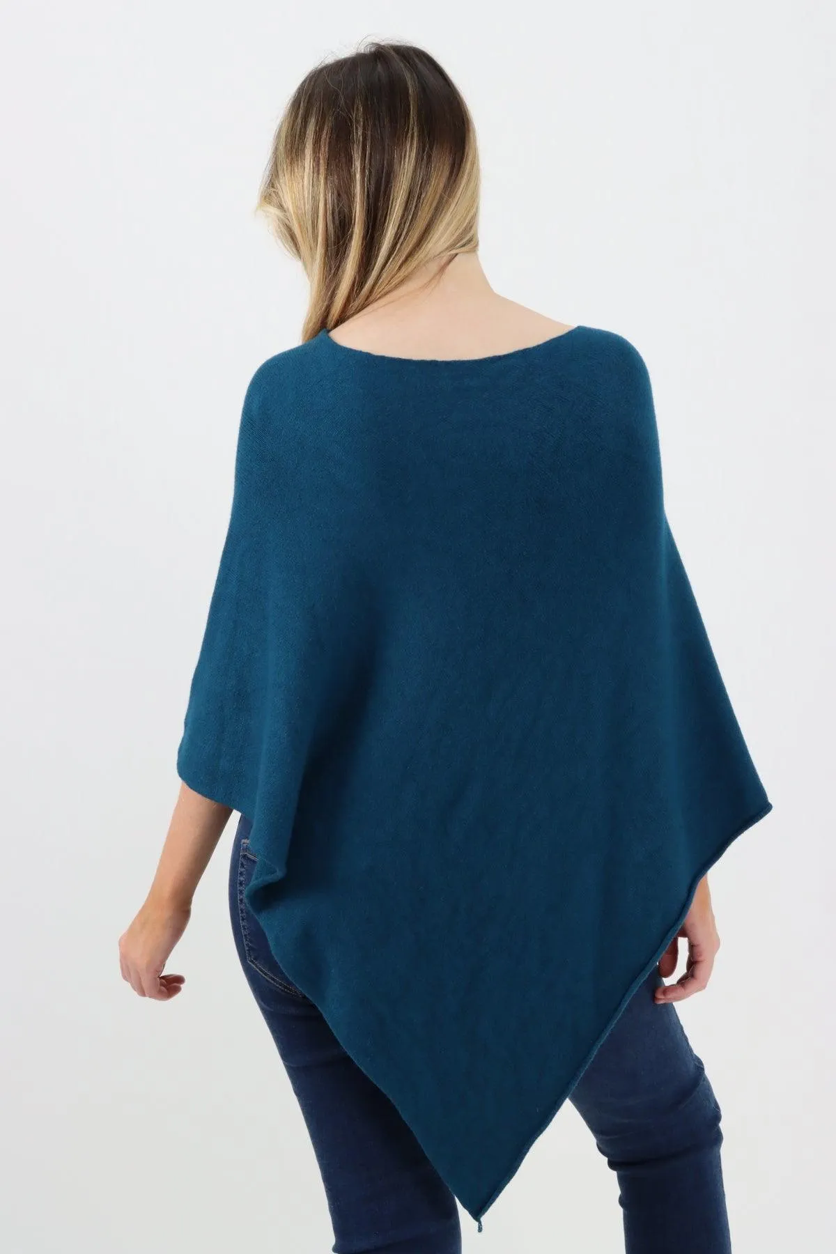 Made In Italy Star Ribbed Round Neck Poncho Top