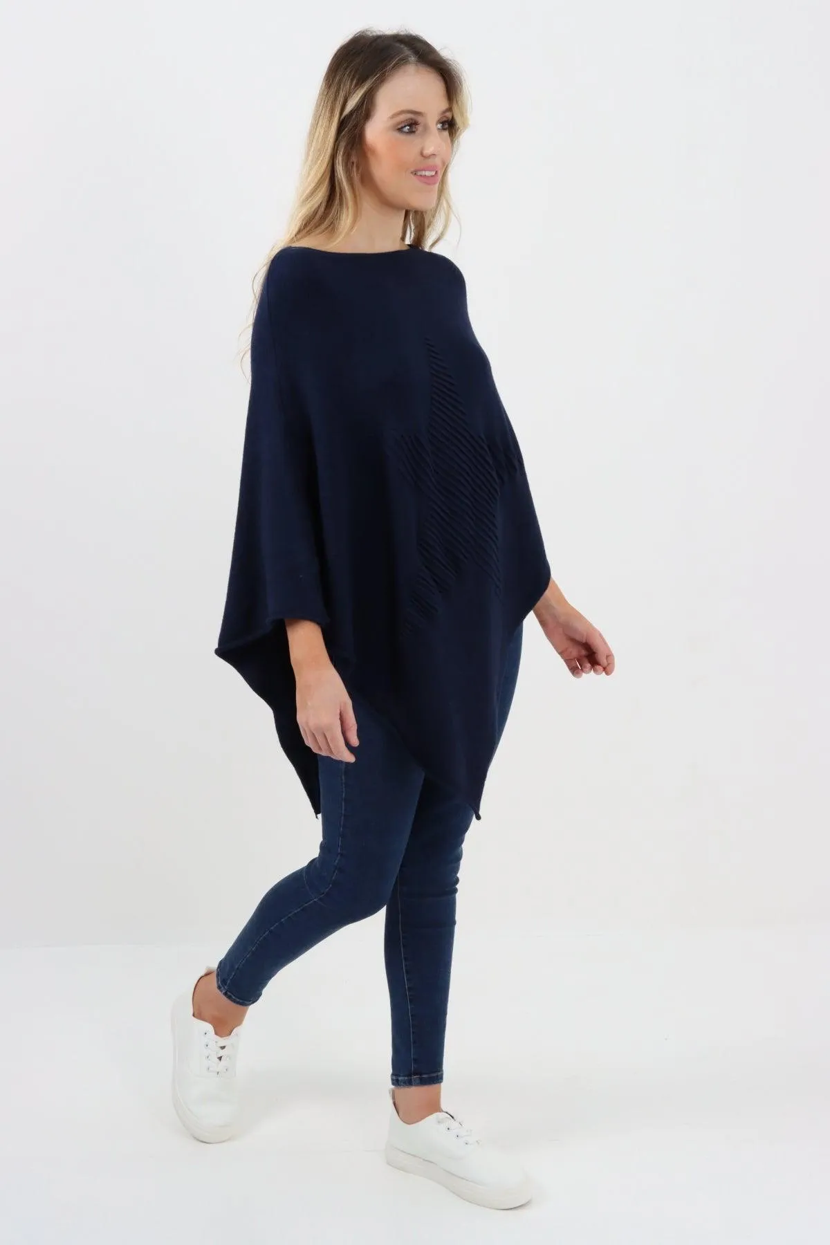 Made In Italy Star Ribbed Round Neck Poncho Top