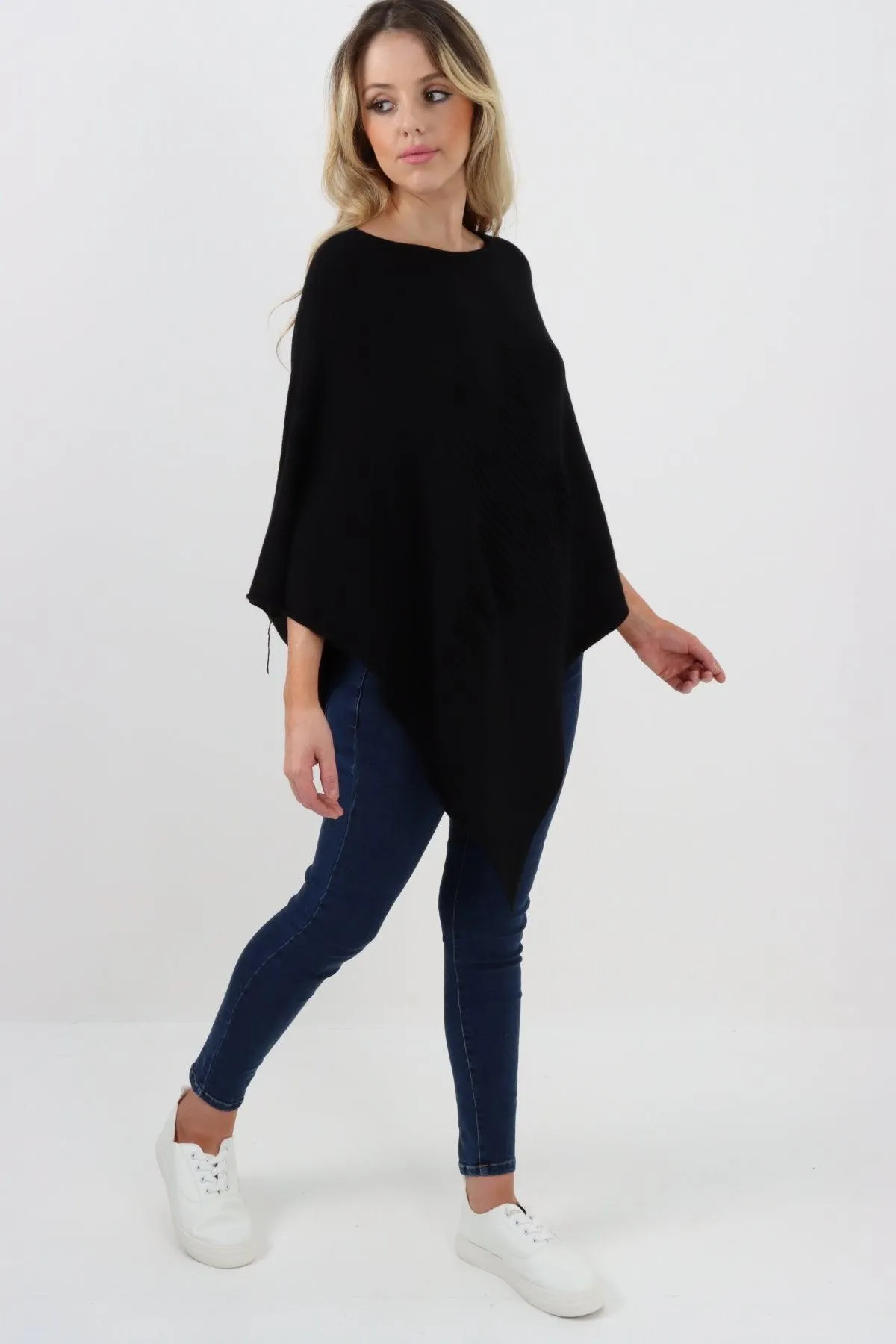 Made In Italy Star Ribbed Round Neck Poncho Top