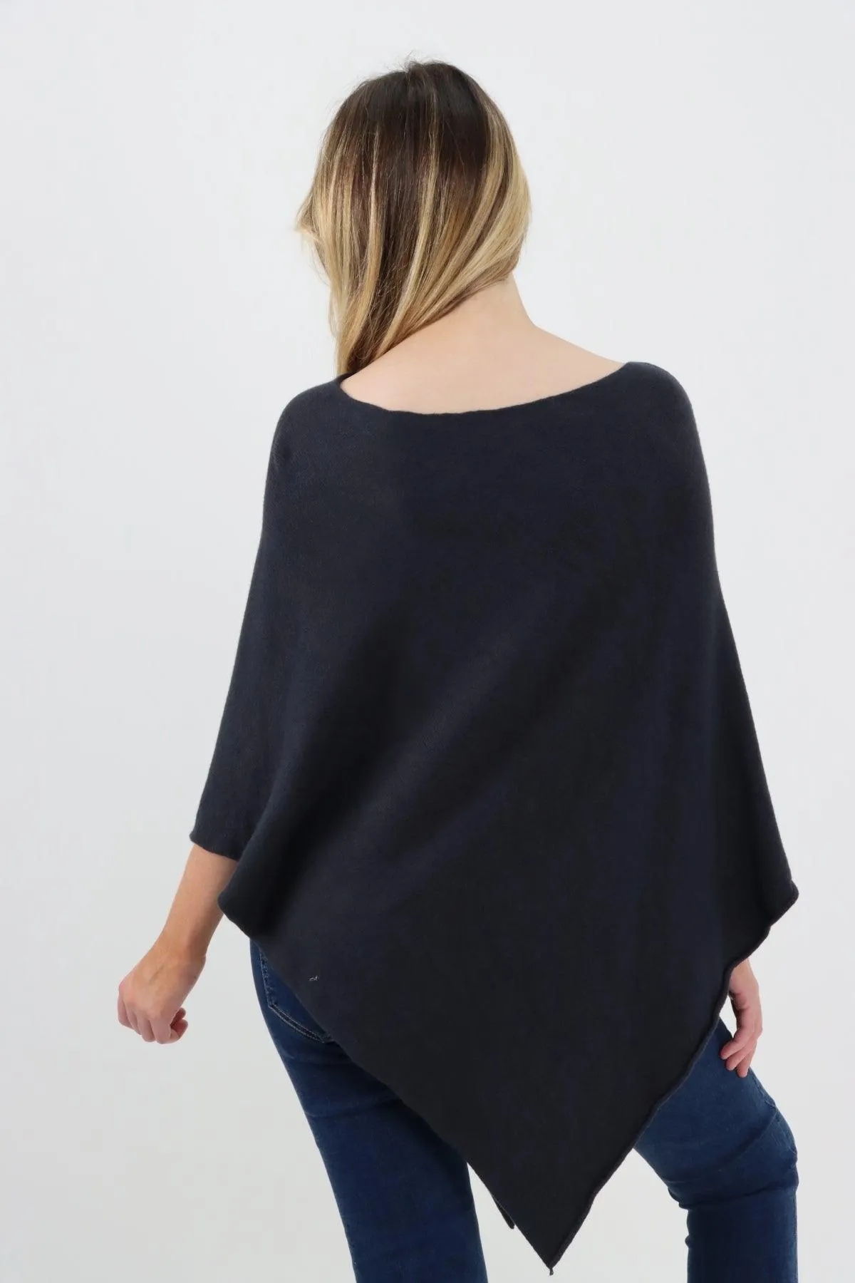 Made In Italy Star Ribbed Round Neck Poncho Top