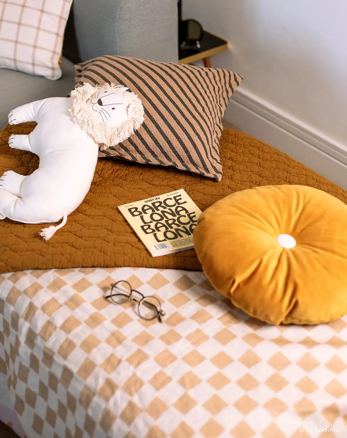 Nobodinoz Round Cushion Eco-Velvet Farniente Yellow