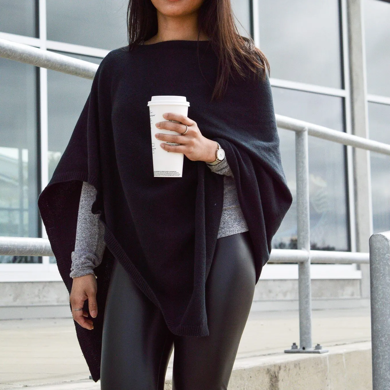 Poncho - Black