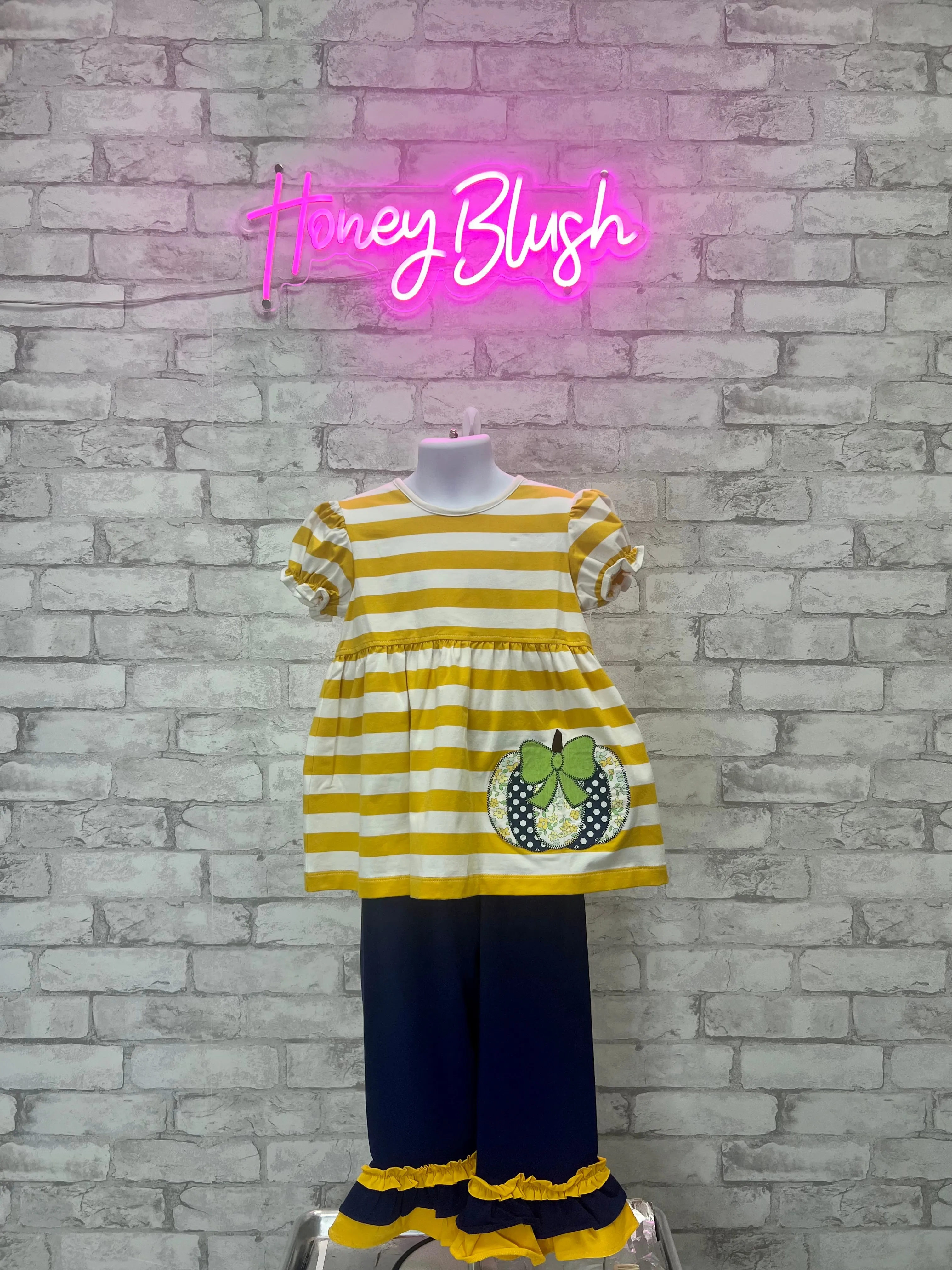 Pumpkin Applique Ruffle Pants Set
