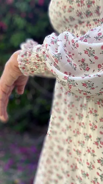 Tallulah Square Neckline Ditsy Floral Midi Dress