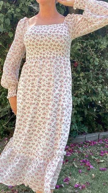 Tallulah Square Neckline Ditsy Floral Midi Dress