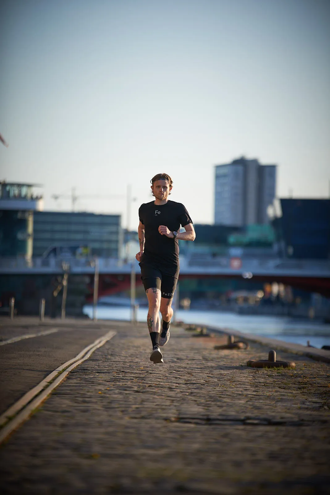 The Running Shirt - Black, Odour free | Fe226 - Left in S, M and L